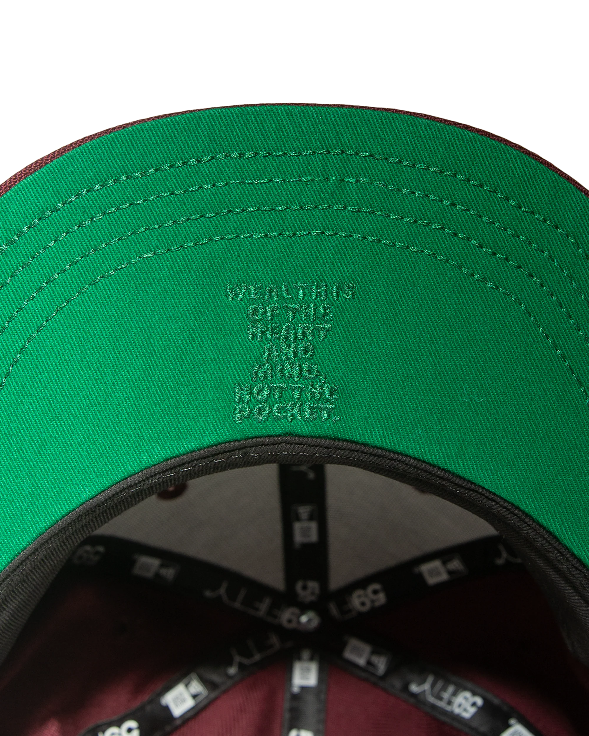 New Era NY Yankees Trapper Fitted - Image 5